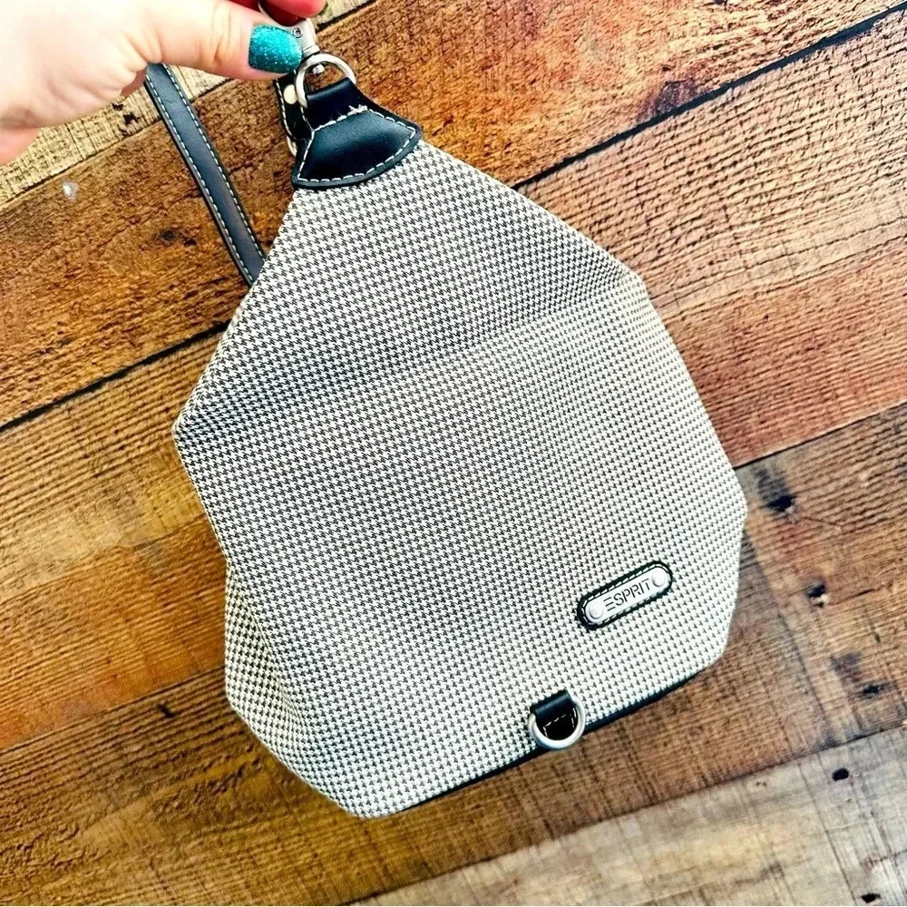Esprit 90’s Vintage Houndstooth Convertible Backpack